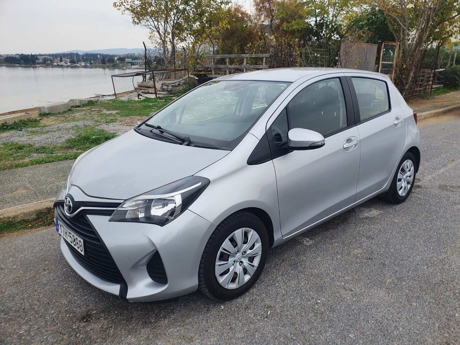 TOYOTA YARIS ΧΕΙΡΟΚΙΝΗΤΟ