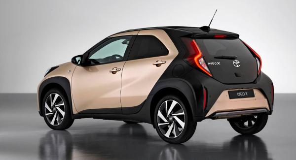 TOYOTA AYGO X ΑΥΤΟΜΑΤΟ